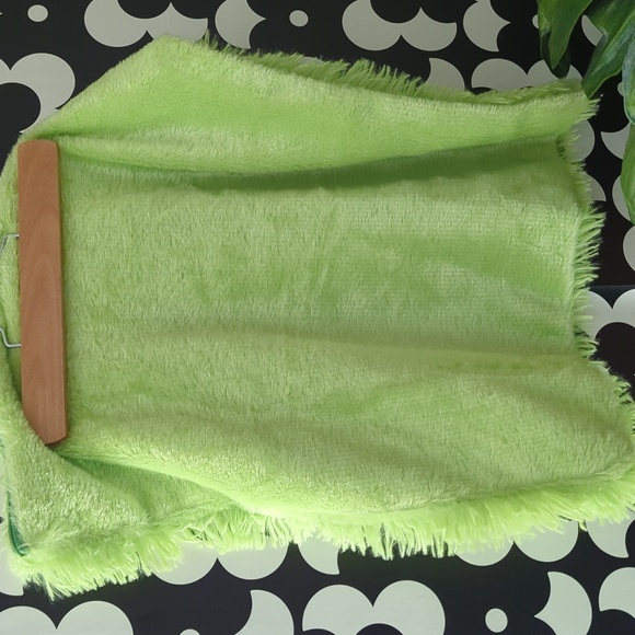Fluffy Lime Green Shaggy Pillowcase - Picture 6 of 8